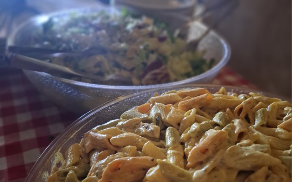 Catering - Pois Tieltä!