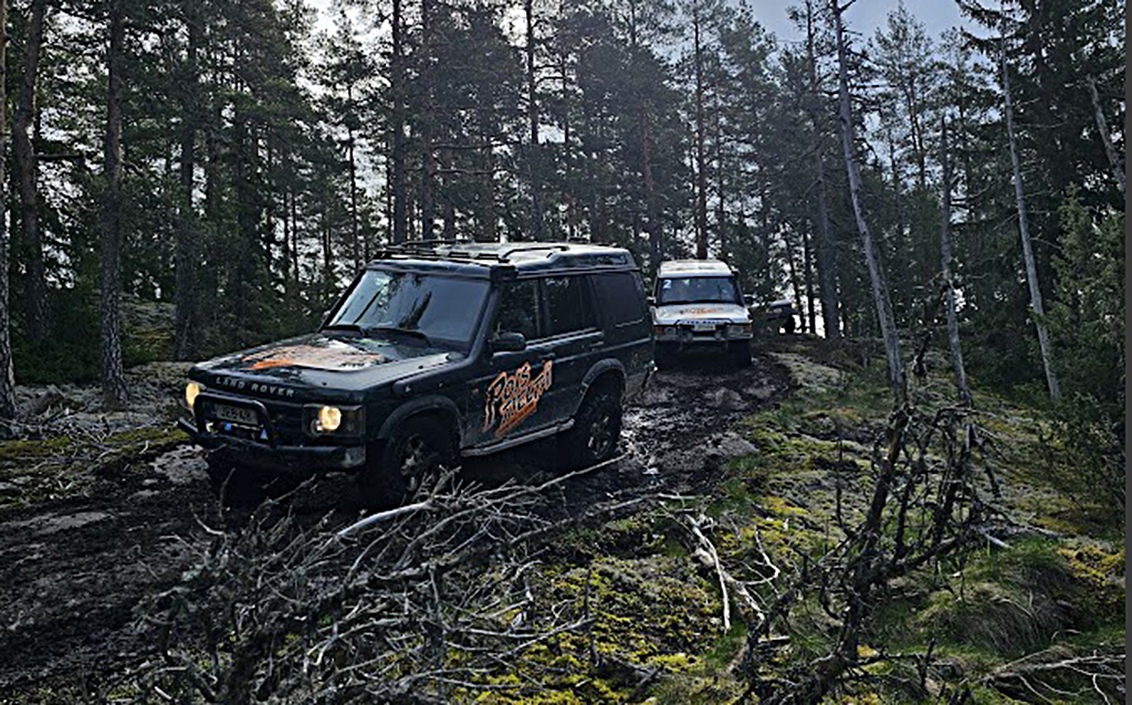 Maastoautosafarit - Pois Tieltä!