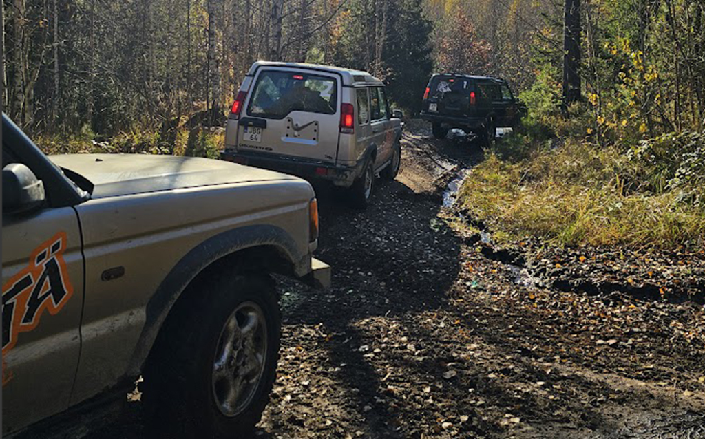 Maastoautosafarit - Pois Tieltä!