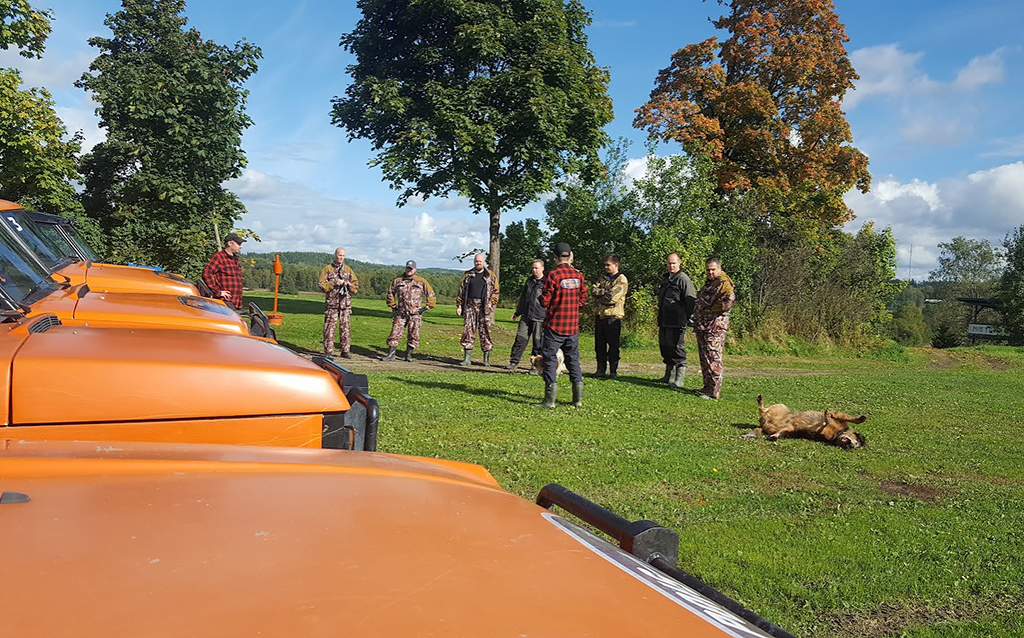 Maastoautosafarit - Pois Tieltä!