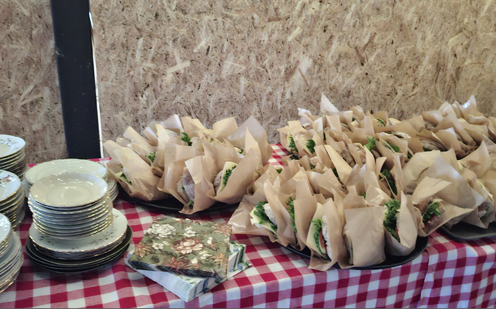 Tapahtumien tarjottavat - Pois Tieltä!